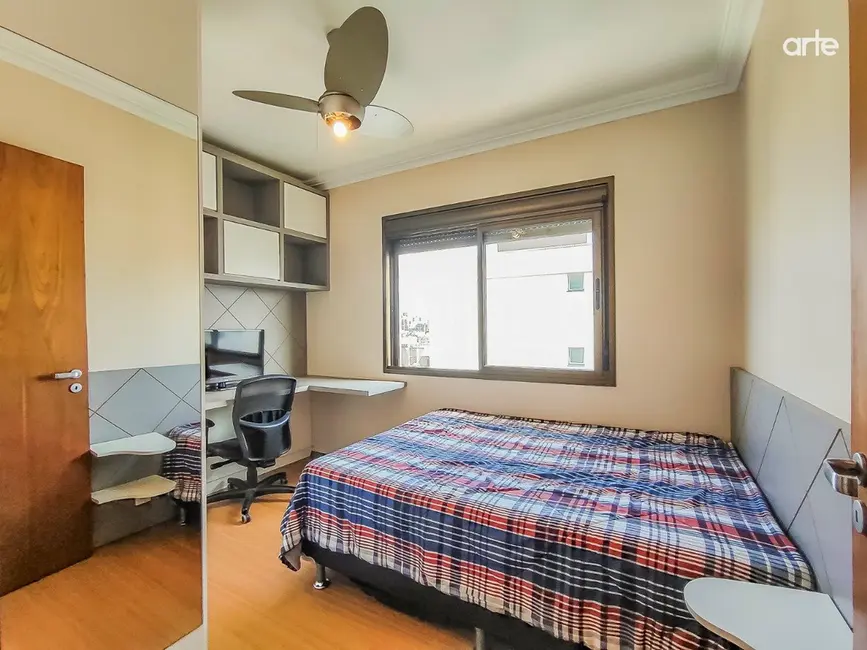 Foto 8 de Apartamento com 3 quartos à venda, 113m2 em Rio Branco, Porto Alegre - RS