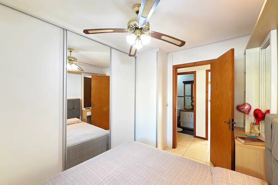 Foto 8 de Casa com 2 quartos à venda, 63m2 em Hípica, Porto Alegre - RS