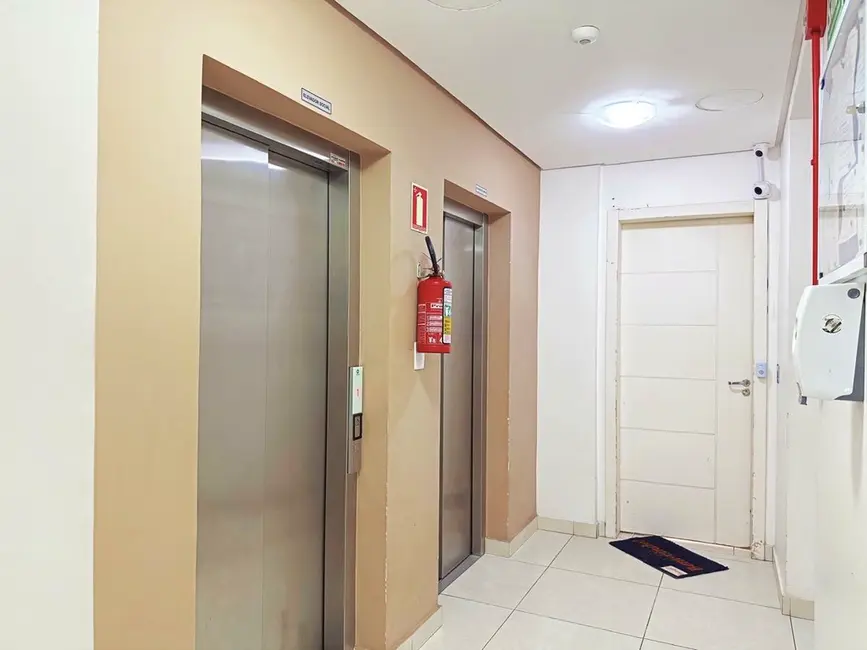 Foto 3 de Apartamento com 2 quartos à venda, 63m2 em Santana, Porto Alegre - RS