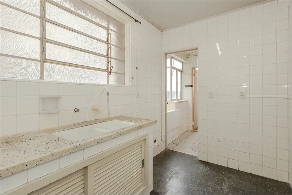 Foto 2 de Apartamento com 2 quartos à venda, 76m2 em Centro Histórico, Porto Alegre - RS