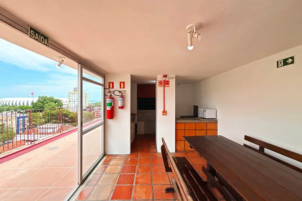 Apartamento com 2 quartos à venda, 56m2 em Menino Deus, Porto Alegre - RS - imagem 3 Foto 3 de Apartamento com 2 quartos à venda, 56m2 em Menino Deus, Porto Alegre - RS