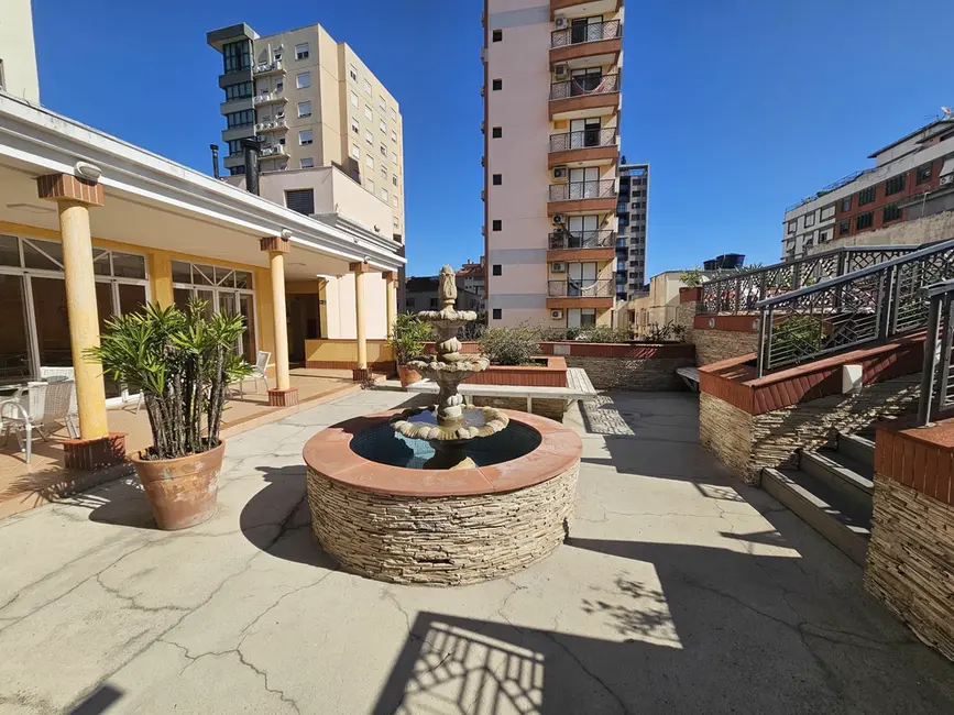 Apartamento com 3 quartos à venda, 98m2 em Menino Deus, Porto Alegre - RS - imagem 2 Foto 2 de Apartamento com 3 quartos à venda, 98m2 em Menino Deus, Porto Alegre - RS