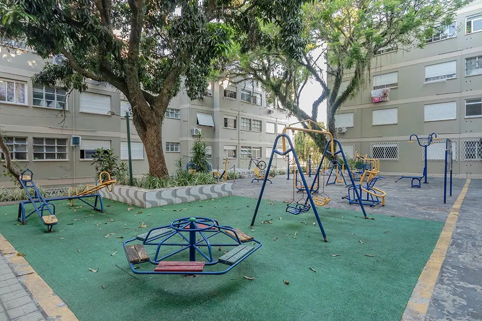 Apartamento com 1 quarto à venda, 34m2 em Santo Antônio, Porto Alegre - RS - imagem 9 Foto 9 de Apartamento com 1 quarto à venda, 34m2 em Santo Antônio, Porto Alegre - RS