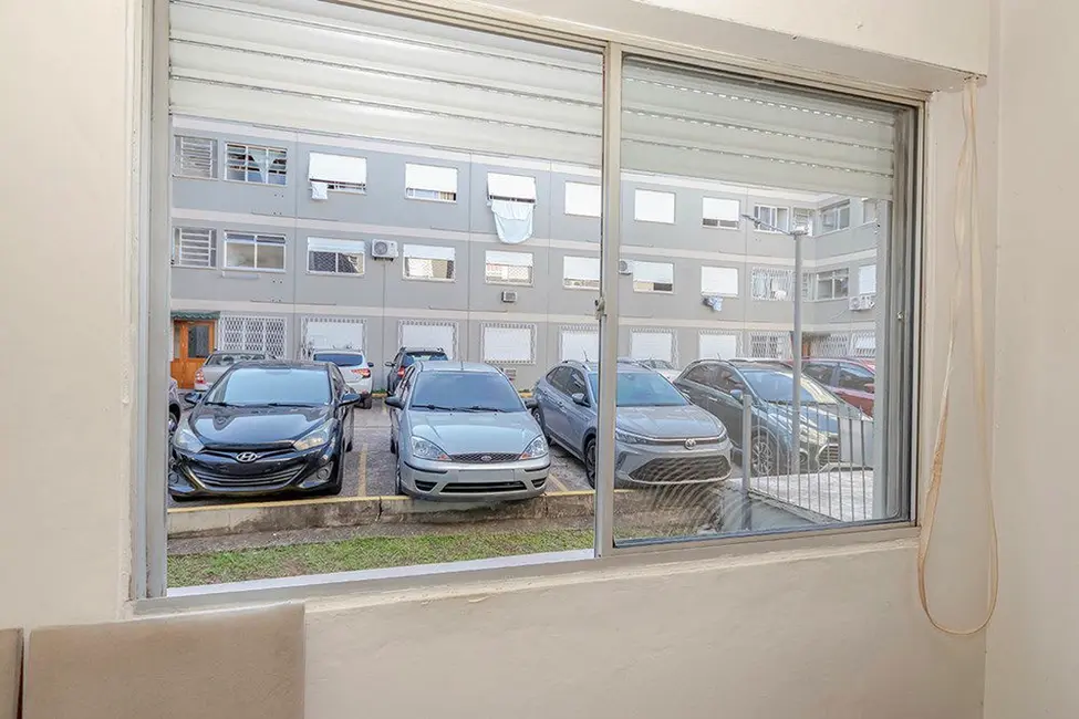 Apartamento com 1 quarto à venda, 34m2 em Santo Antônio, Porto Alegre - RS - imagem 3 Foto 3 de Apartamento com 1 quarto à venda, 34m2 em Santo Antônio, Porto Alegre - RS
