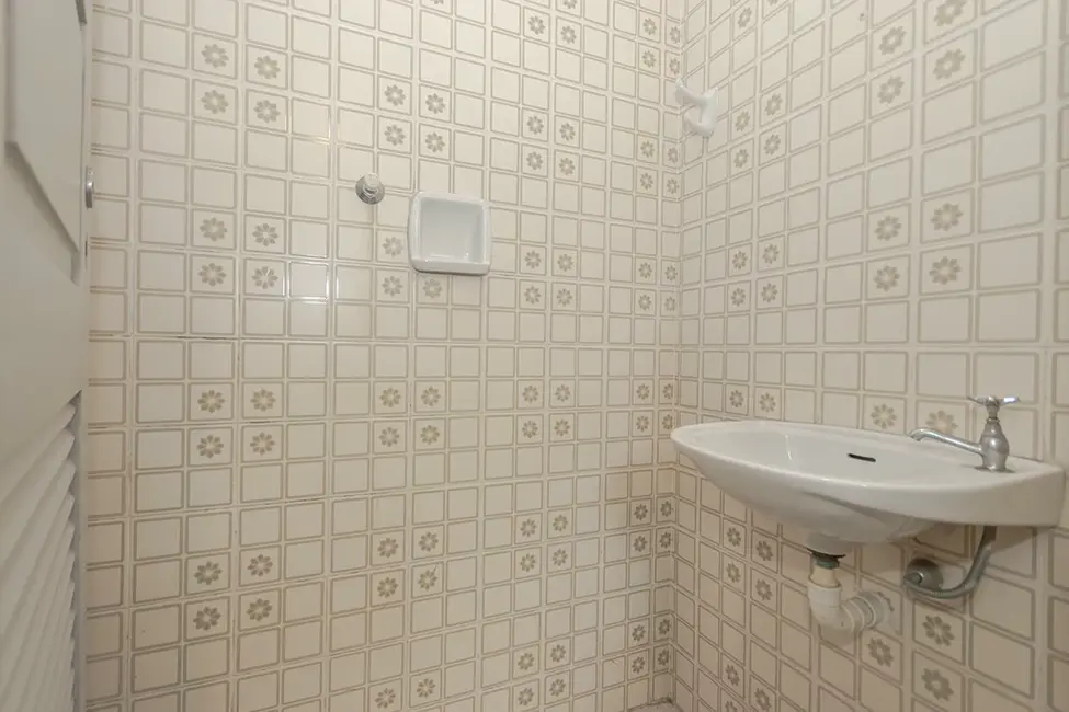 Foto 8 de Apartamento com 3 quartos à venda, 70m2 em Mont Serrat, Porto Alegre - RS