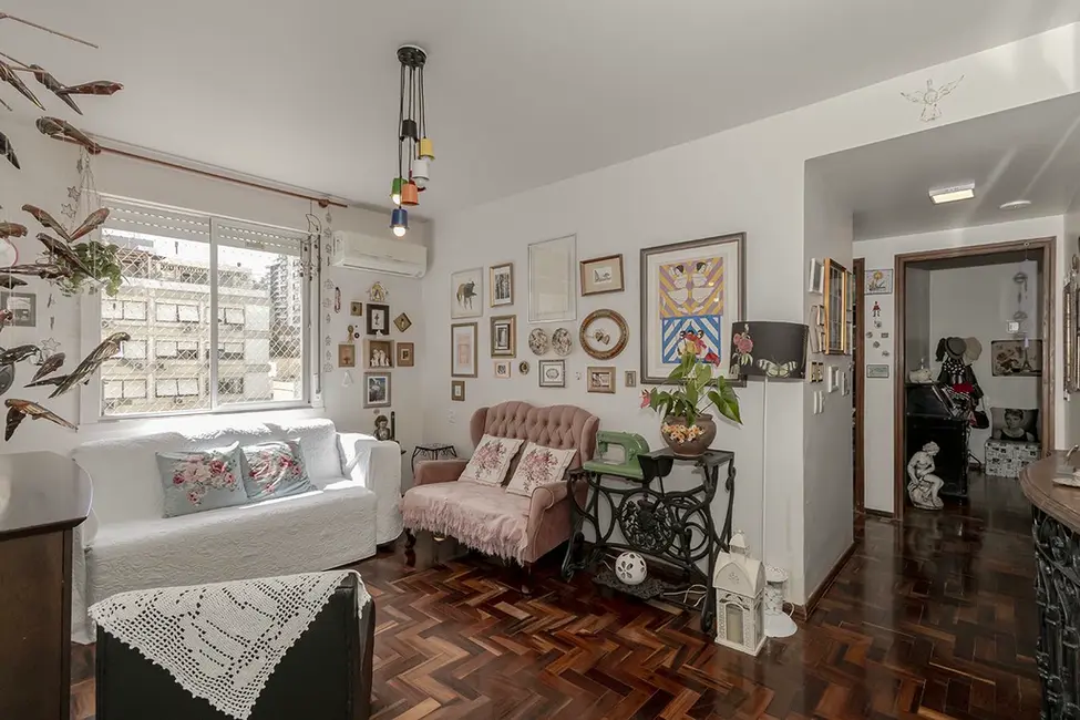 Foto 2 de Apartamento com 3 quartos à venda, 70m2 em Mont Serrat, Porto Alegre - RS