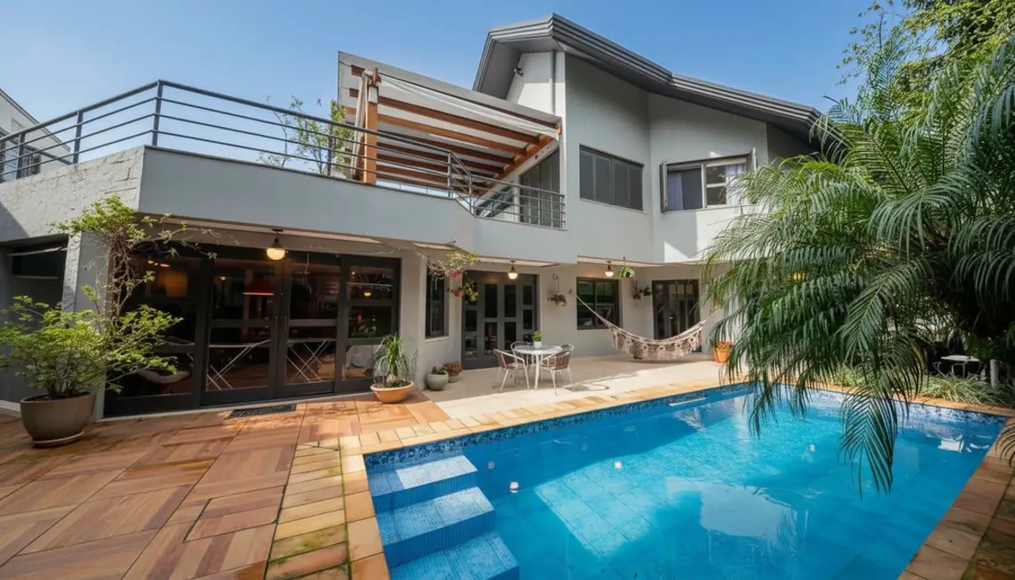 Foto 1 de Casa com 5 quartos à venda, 542m2 em Chácara das Pedras, Porto Alegre - RS