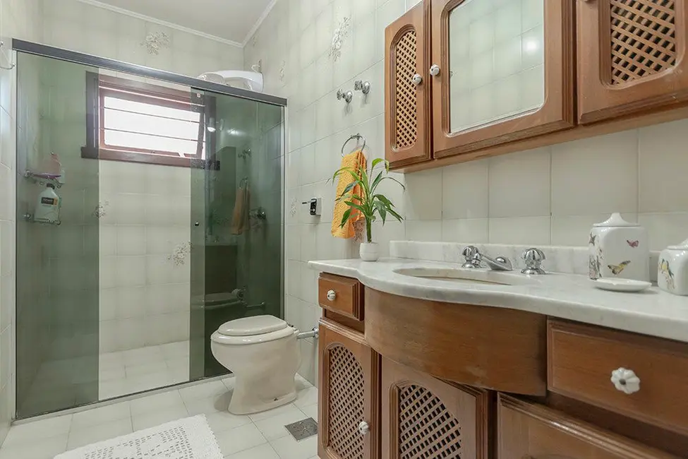 Foto 6 de Casa com 3 quartos à venda, 360m2 em Porto Alegre - RS