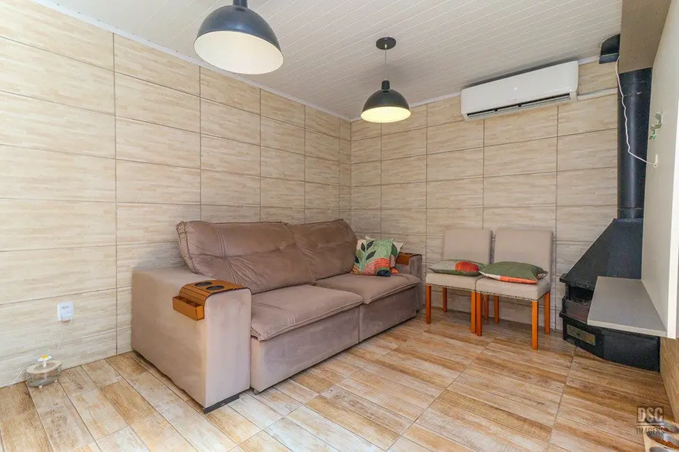 Foto 3 de Casa com 2 quartos à venda, 40m2 em Restinga, Porto Alegre - RS