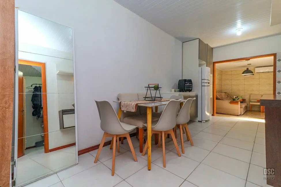 Foto 6 de Casa com 2 quartos à venda, 40m2 em Restinga, Porto Alegre - RS