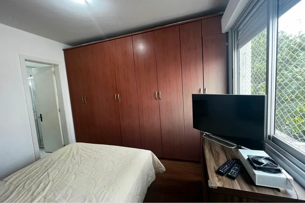 Foto 3 de Apartamento com 3 quartos à venda, 84m2 em Azenha, Porto Alegre - RS