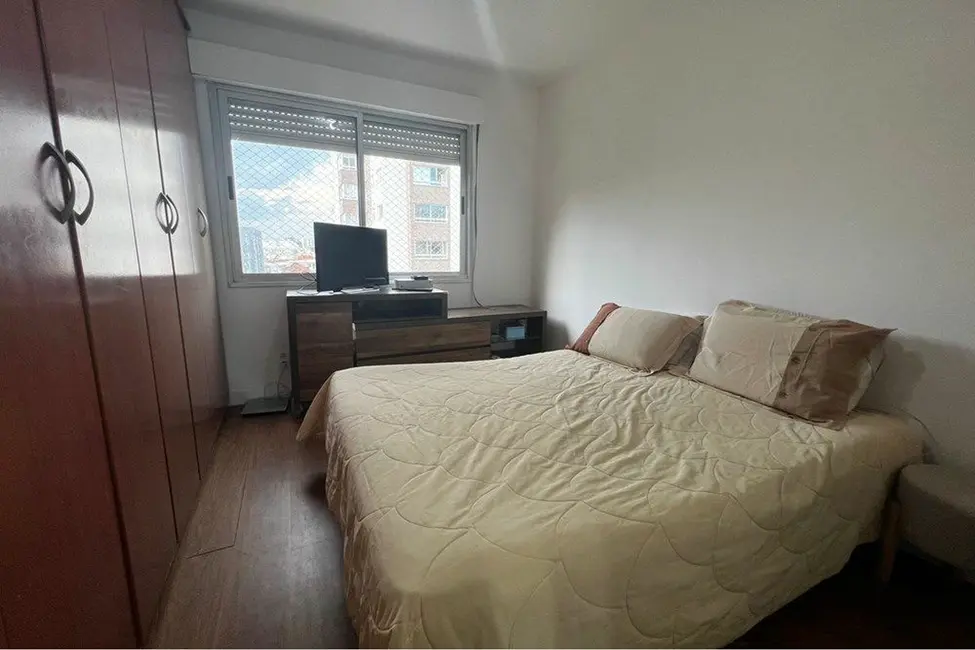 Foto 2 de Apartamento com 3 quartos à venda, 84m2 em Azenha, Porto Alegre - RS