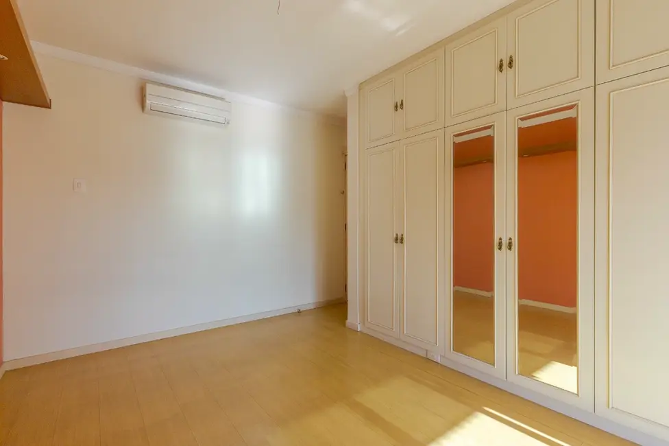 Foto 4 de Apartamento com 3 quartos à venda, 172m2 em Petrópolis, Porto Alegre - RS