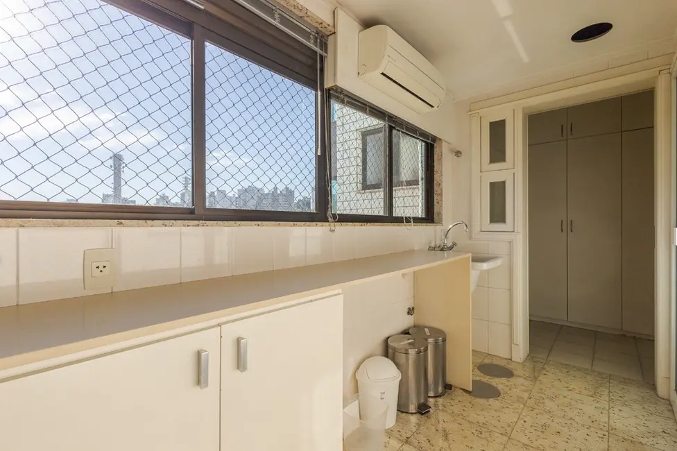 Foto 9 de Apartamento com 3 quartos à venda, 172m2 em Petrópolis, Porto Alegre - RS