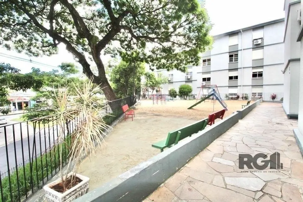 Foto 3 de Apartamento com 2 quartos à venda, 53m2 em Teresópolis, Porto Alegre - RS