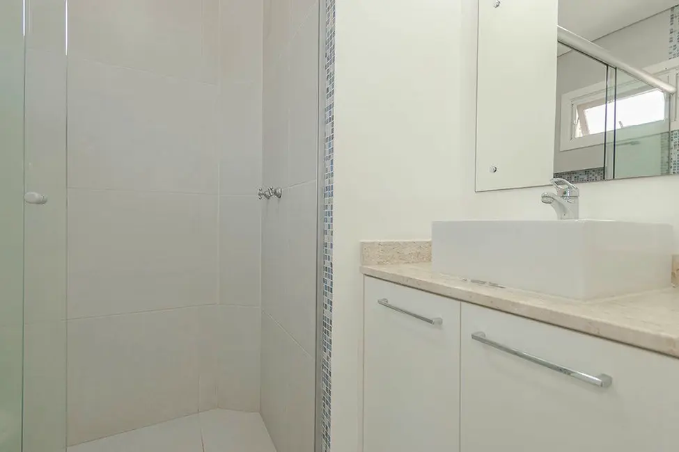 Foto 9 de Casa com 3 quartos à venda, 110m2 em Ipanema, Porto Alegre - RS