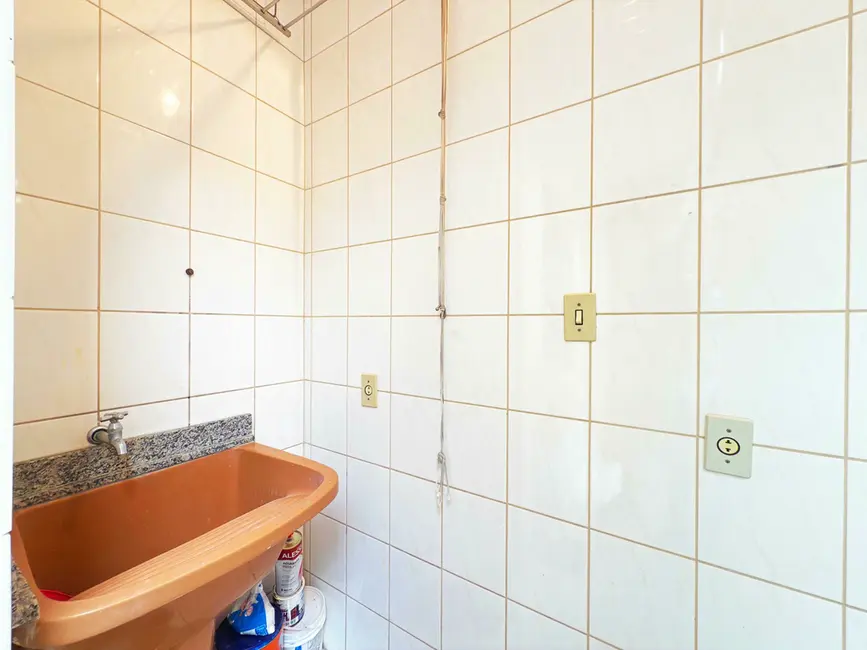 Foto 3 de Apartamento com 3 quartos à venda, 89m2 em Medianeira, Porto Alegre - RS