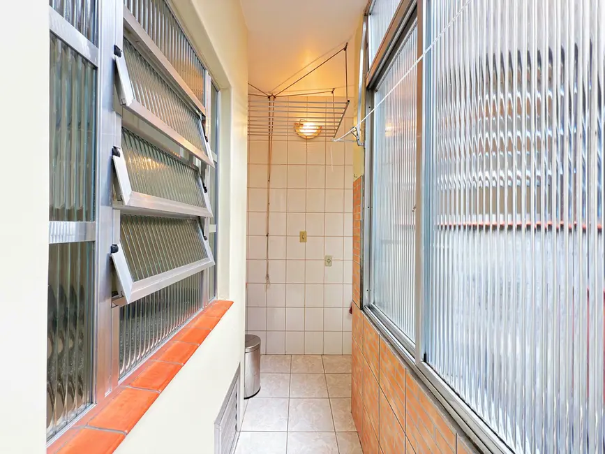 Foto 4 de Apartamento com 3 quartos à venda, 89m2 em Medianeira, Porto Alegre - RS
