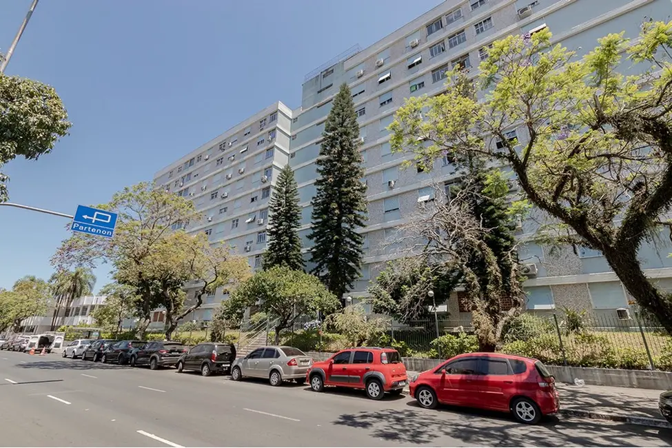 Foto 1 de Apartamento com 2 quartos à venda, 54m2 em Santana, Porto Alegre - RS