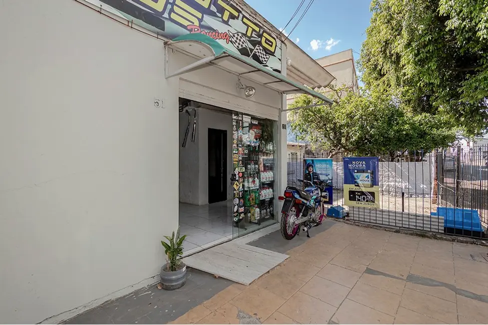 Casa com 2 quartos à venda, 150m2 em Coronel Aparício Borges, Porto Alegre - RS - imagem 8 Foto 8 de Casa com 2 quartos à venda, 150m2 em Coronel Aparício Borges, Porto Alegre - RS