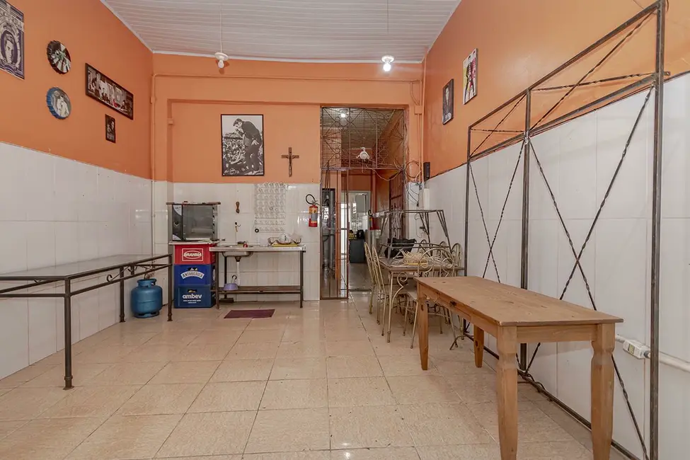 Foto 3 de Casa com 3 quartos à venda, 183m2 em Floresta, Porto Alegre - RS