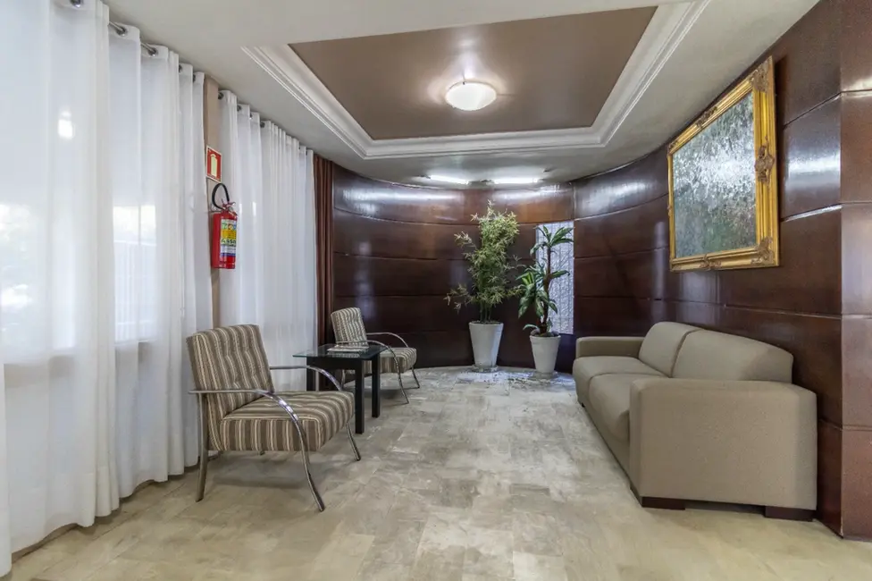 Foto 9 de Apartamento com 3 quartos à venda, 178m2 em Petrópolis, Porto Alegre - RS