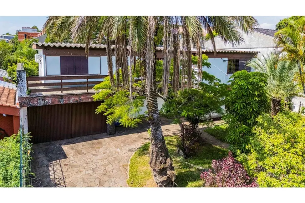 Foto 1 de Terreno / Lote à venda em Cristal, Porto Alegre - RS