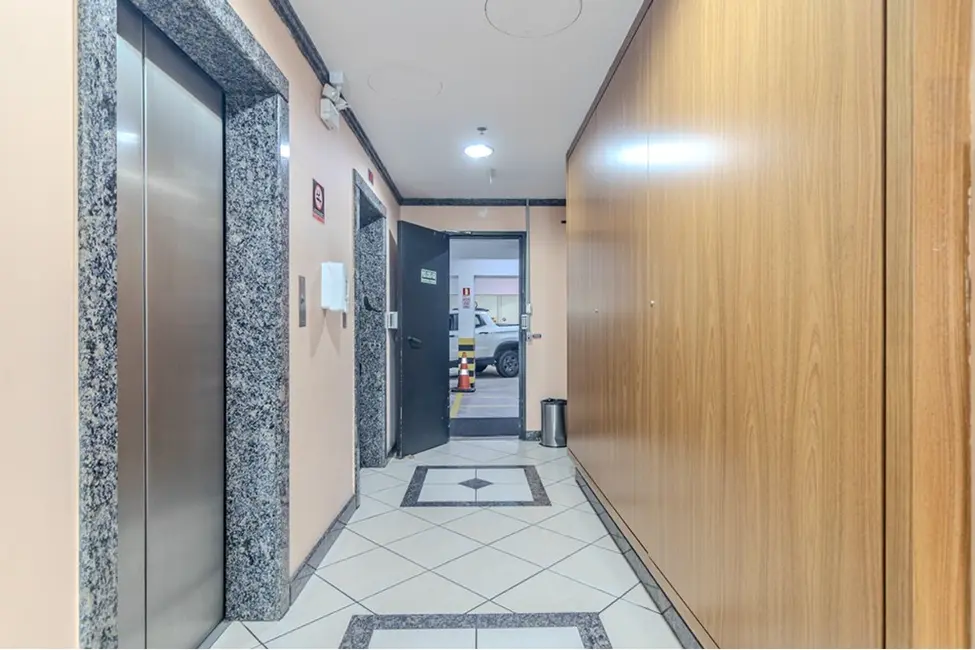 Foto 6 de Sala Comercial à venda, 112m2 em Três Figueiras, Porto Alegre - RS