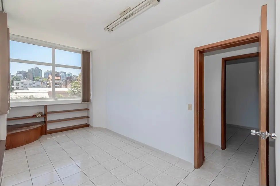 Foto 4 de Sala Comercial à venda, 49m2 em Auxiliadora, Porto Alegre - RS