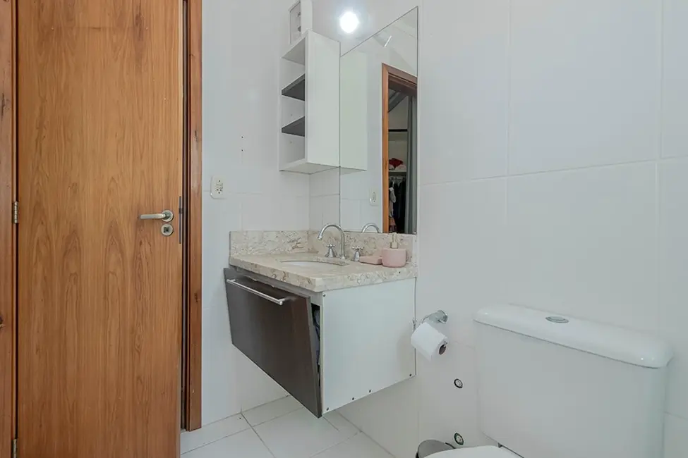 Foto 8 de Casa de Condomínio com 3 quartos à venda, 202m2 em Ipanema, Porto Alegre - RS