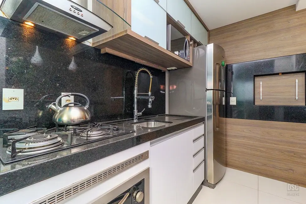 Foto 3 de Apartamento com 2 quartos à venda, 68m2 em Jardim Lindóia, Porto Alegre - RS