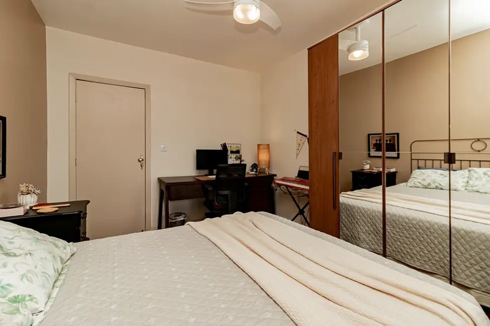 Foto 3 de Apartamento com 3 quartos à venda, 272m2 em Jardim Itu Sabará, Porto Alegre - RS