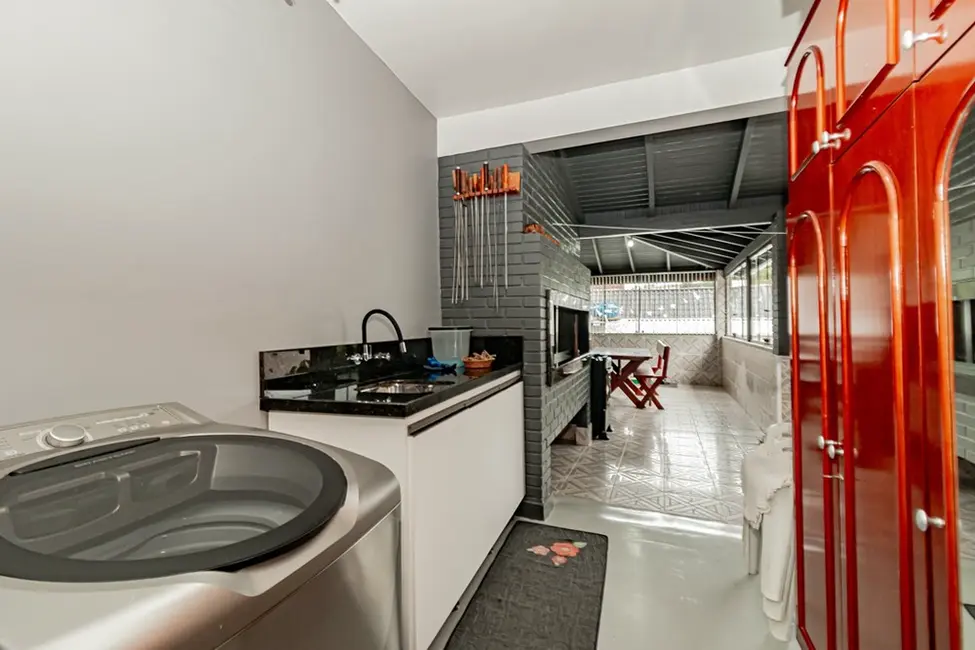 Foto 4 de Apartamento com 3 quartos à venda, 272m2 em Jardim Itu Sabará, Porto Alegre - RS