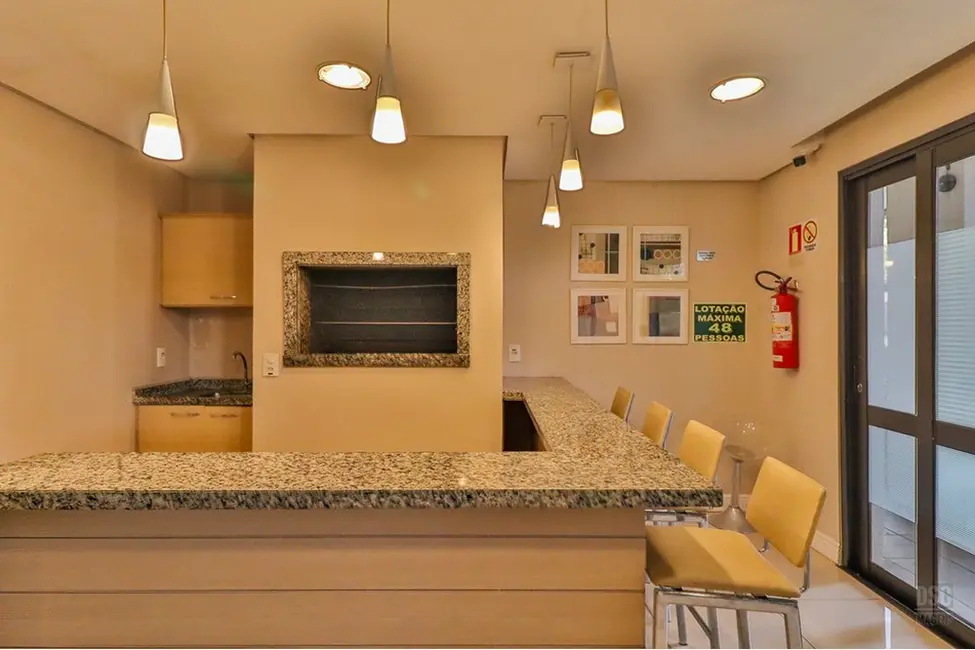 Foto 7 de Apartamento com 2 quartos à venda, 66m2 em Passo da Areia, Porto Alegre - RS