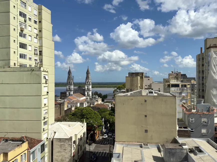 Apartamento com 1 quarto à venda, 40m2 em Centro Histórico, Porto Alegre - RS - imagem 2 Foto 2 de Apartamento com 1 quarto à venda, 40m2 em Centro Histórico, Porto Alegre - RS