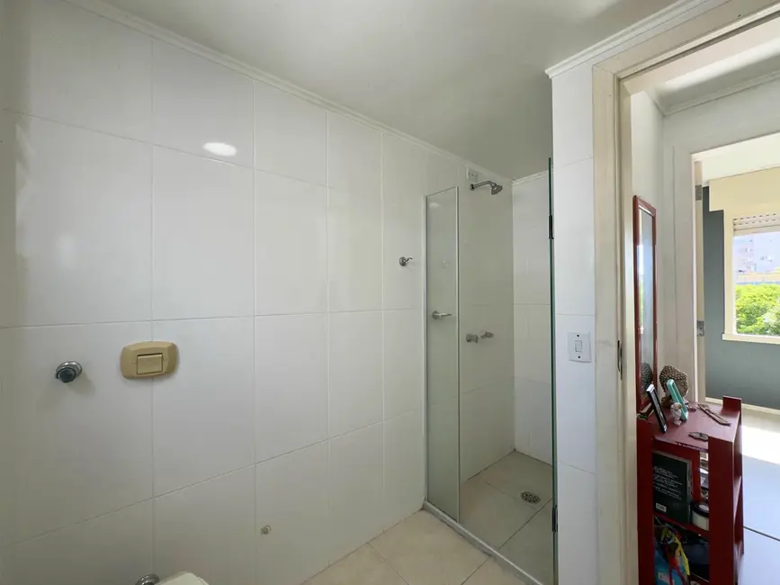 Apartamento com 1 quarto à venda, 40m2 em Centro Histórico, Porto Alegre - RS - imagem 3 Foto 3 de Apartamento com 1 quarto à venda, 40m2 em Centro Histórico, Porto Alegre - RS