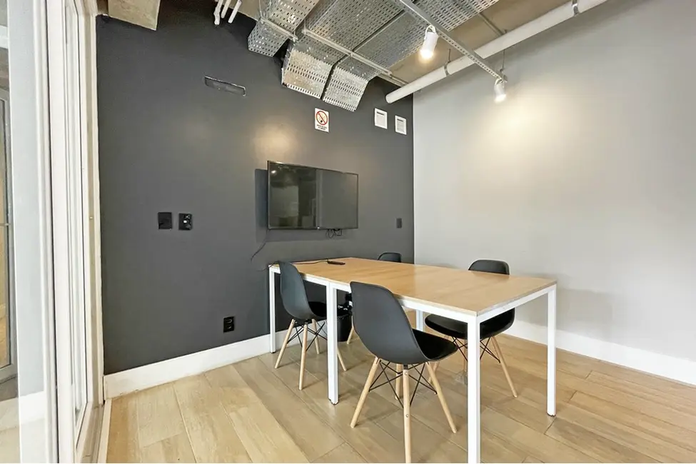 Foto 4 de Apartamento com 1 quarto à venda, 19m2 em Santa Cecília, Porto Alegre - RS