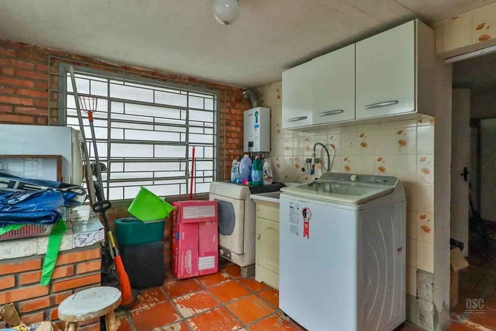 Foto 4 de Casa com 2 quartos à venda, 200m2 em Santo Antônio, Porto Alegre - RS