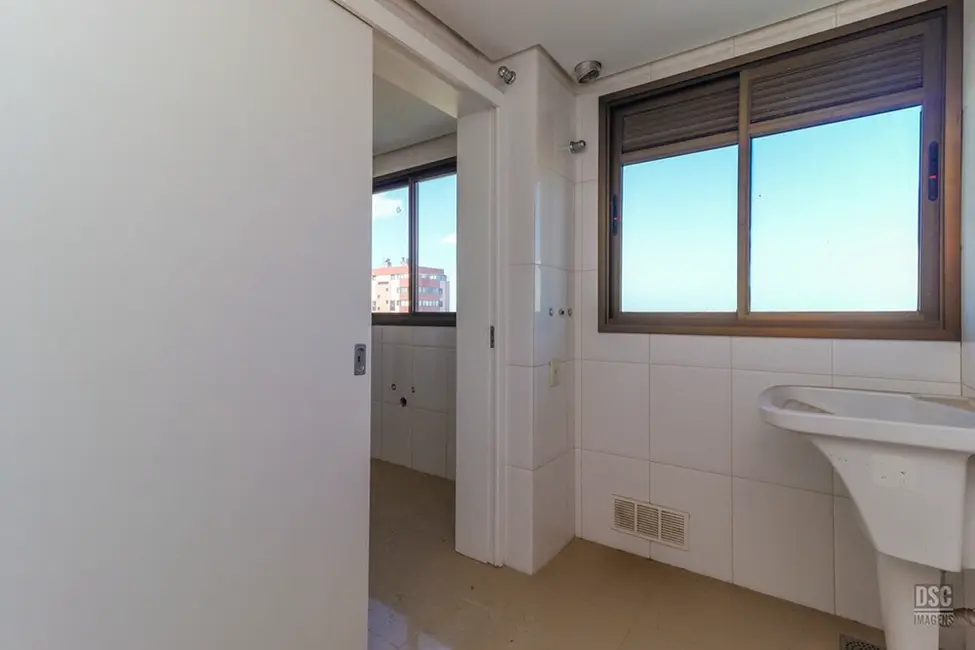 Foto 2 de Apartamento com 3 quartos à venda, 138m2 em Porto Alegre - RS