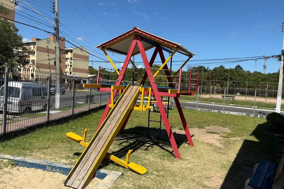 Foto 6 de Apartamento com 2 quartos à venda, 42m2 em Rubem Berta, Porto Alegre - RS