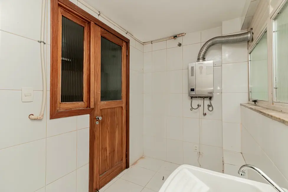 Foto 4 de Apartamento com 3 quartos à venda, 102m2 em Petrópolis, Porto Alegre - RS