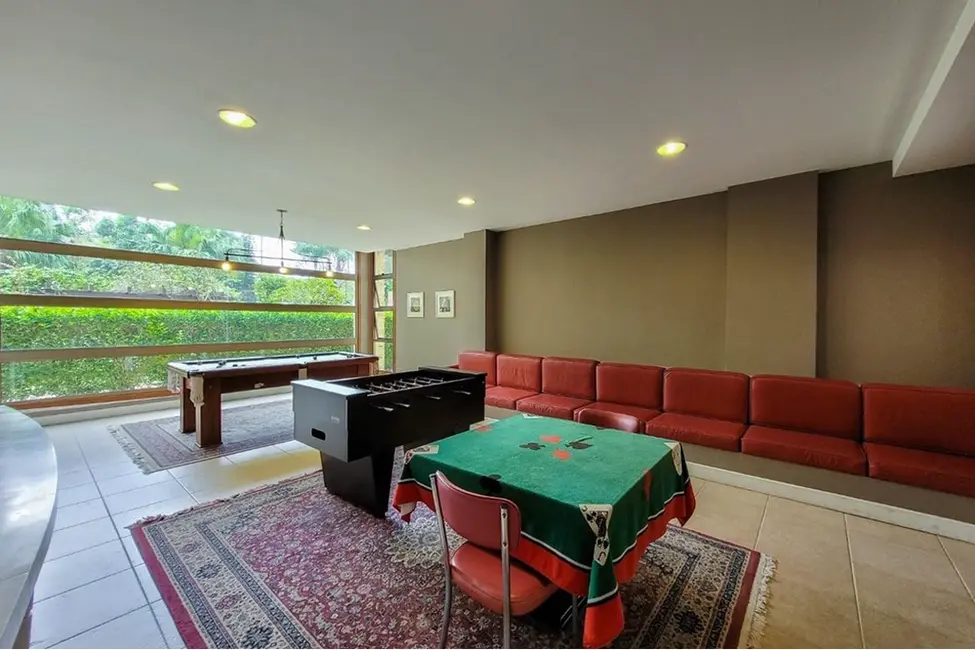 Apartamento com 3 quartos à venda, 120m2 em Menino Deus, Porto Alegre - RS - imagem 7 Foto 7 de Apartamento com 3 quartos à venda, 120m2 em Menino Deus, Porto Alegre - RS