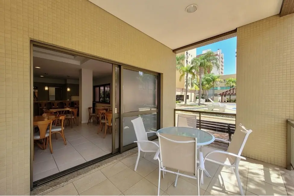 Apartamento com 3 quartos à venda, 139m2 em Menino Deus, Porto Alegre - RS - imagem 2 Foto 2 de Apartamento com 3 quartos à venda, 139m2 em Menino Deus, Porto Alegre - RS