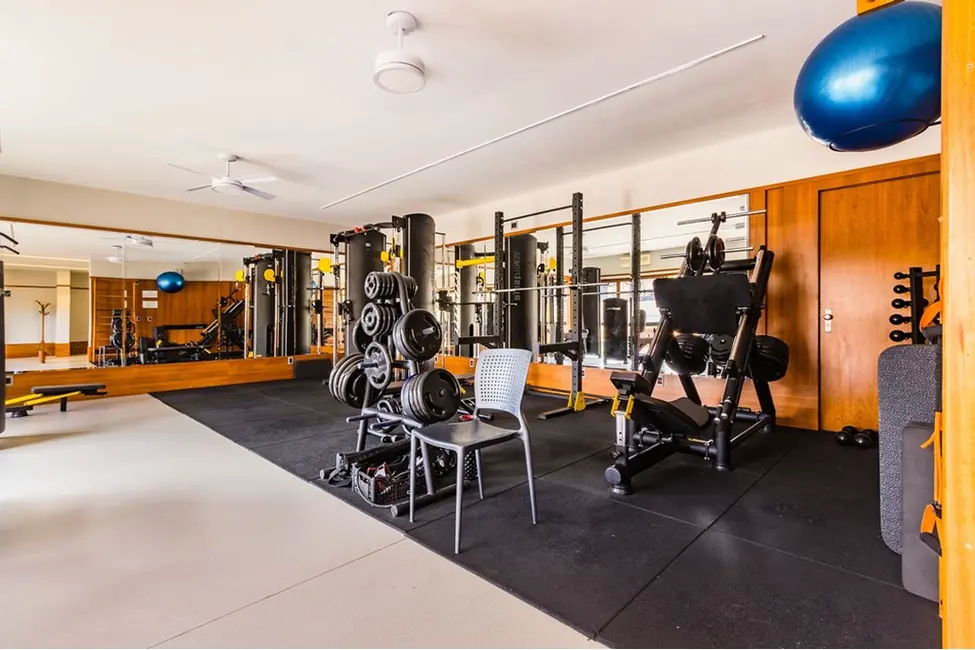 Apartamento com 3 quartos à venda, 139m2 em Menino Deus, Porto Alegre - RS - imagem 4 Foto 4 de Apartamento com 3 quartos à venda, 139m2 em Menino Deus, Porto Alegre - RS