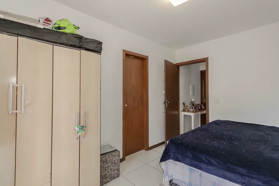 Foto 3 de Casa com 3 quartos à venda, 92m2 em Guarujá, Porto Alegre - RS