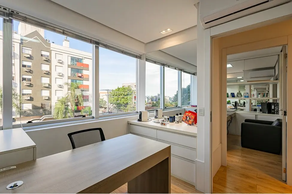 Foto 4 de Sala Comercial à venda, 64m2 em Chácara das Pedras, Porto Alegre - RS