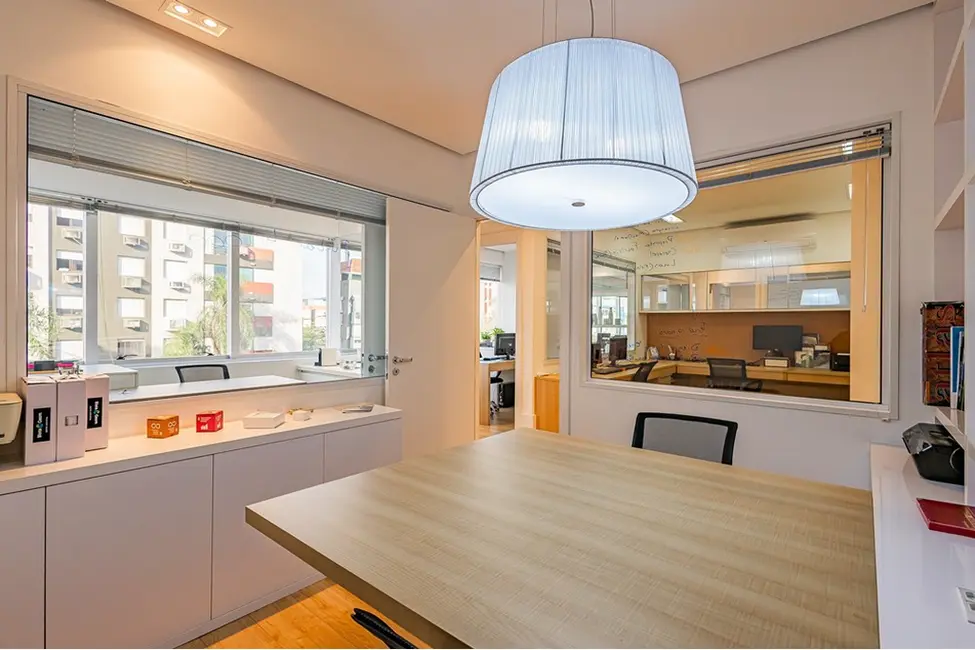 Foto 1 de Sala Comercial à venda, 64m2 em Chácara das Pedras, Porto Alegre - RS