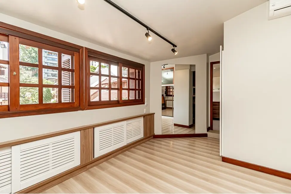 Foto 2 de Casa de Condomínio com 4 quartos à venda, 320m2 em Bela Vista, Porto Alegre - RS