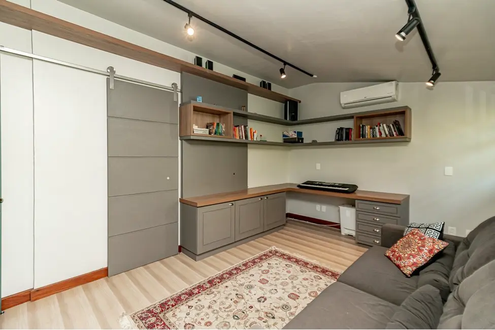 Foto 8 de Casa de Condomínio com 4 quartos à venda, 320m2 em Bela Vista, Porto Alegre - RS