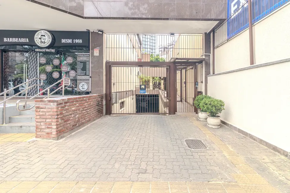 Foto 3 de Apartamento com 1 quarto à venda, 120m2 em Rio Branco, Porto Alegre - RS